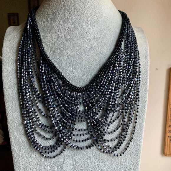 🕷 Amazing Black Seed Bead Spider Web Necklace - Gothic Web Necklace NWOT - Picture 1 of 7